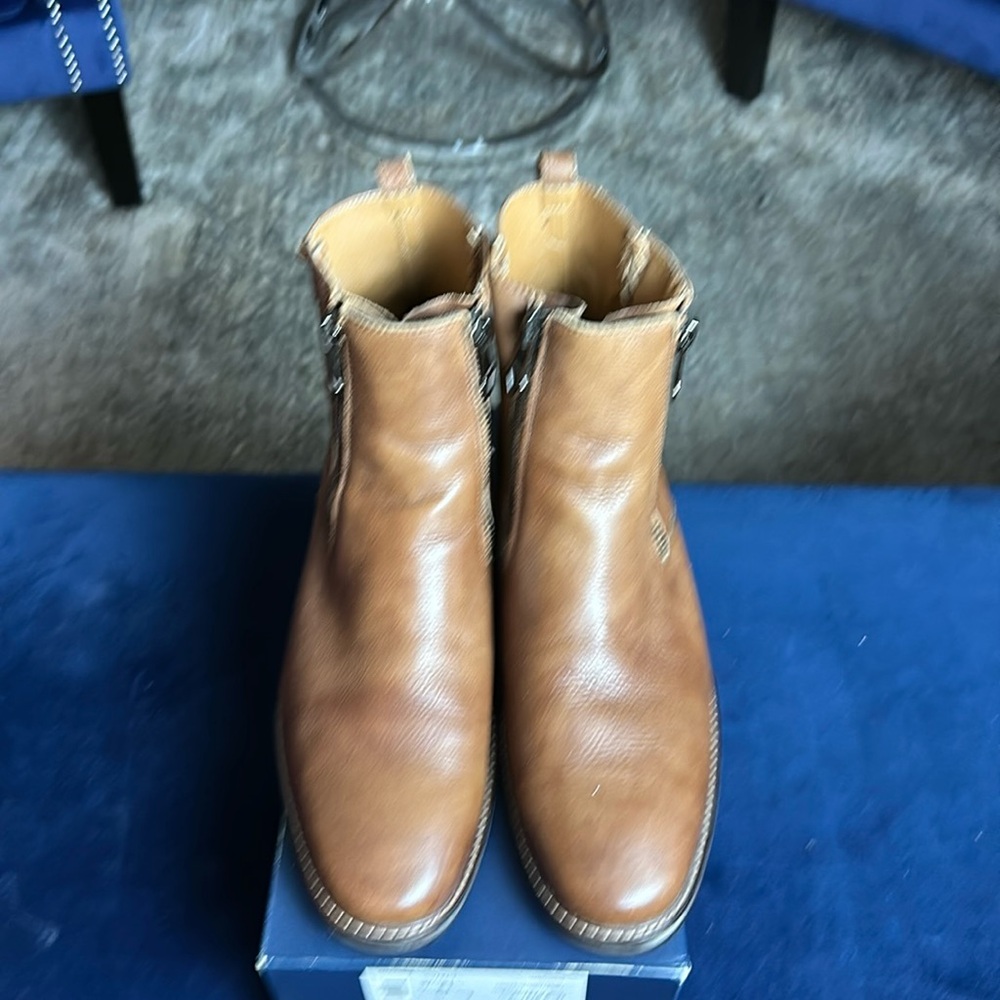 Very sporty boots great for this winter